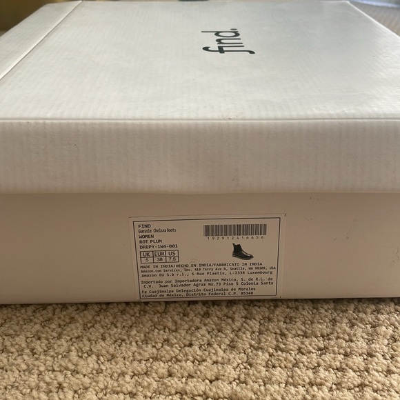 Find size 7.5 oxblood red leather boot, new in box - Picture 6 of 6